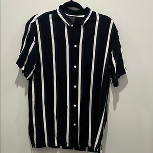 H&M Men's Short-Sleeve Button-Up Shirt - Black, Blue & White Vertical Stripes